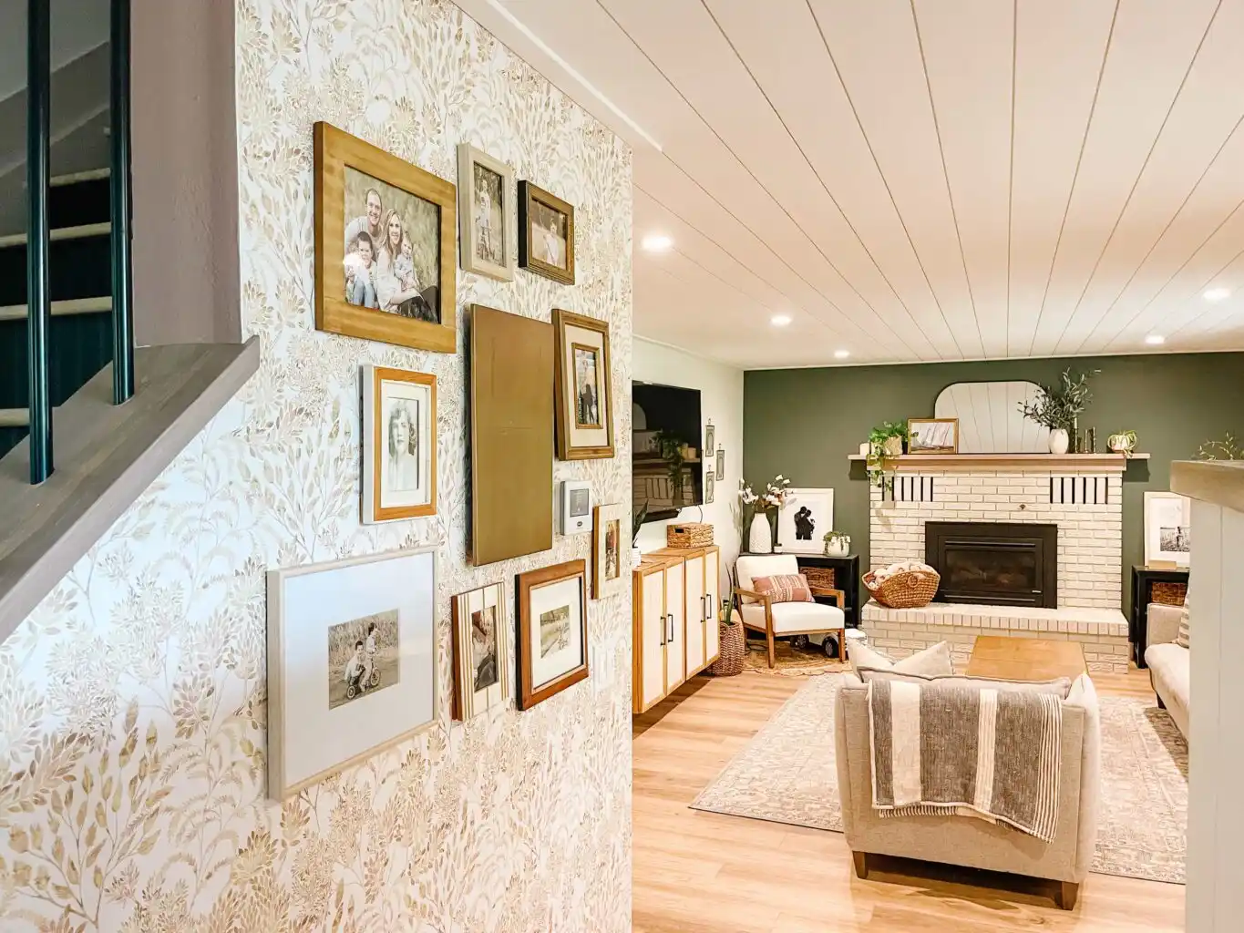 Floral wallpaper accent wall in a Chicago bedroom